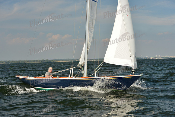 2015 IHYC Classic Yacht Regatta 526