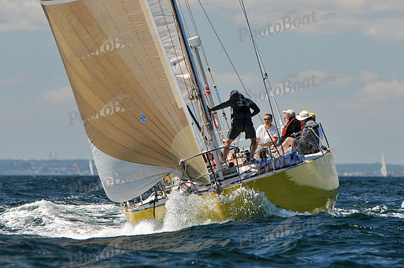 2012 Newport Bermuda 888