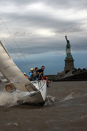 2011 NY Architects Regatta 738