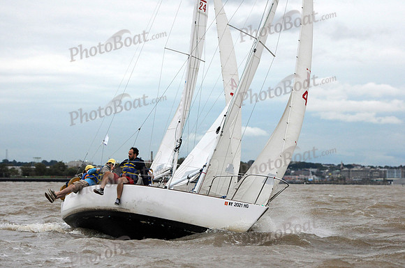2011 NY Architects Regatta 421