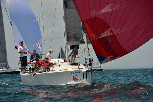 2015 Block Island Race Week B 070
