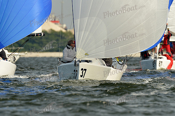2015 J70 Winter Series B 988