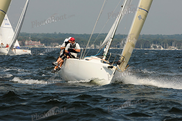 2011 J80 NAs A 208