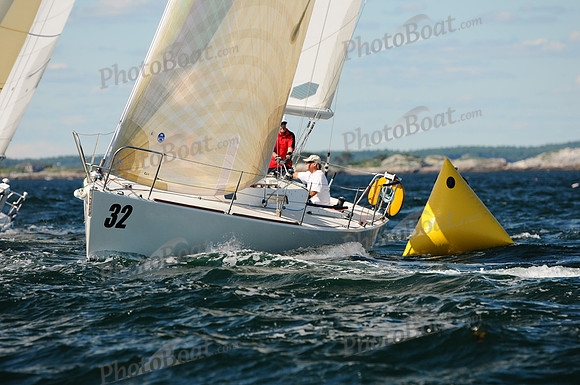 2011 J105 NAs B 813