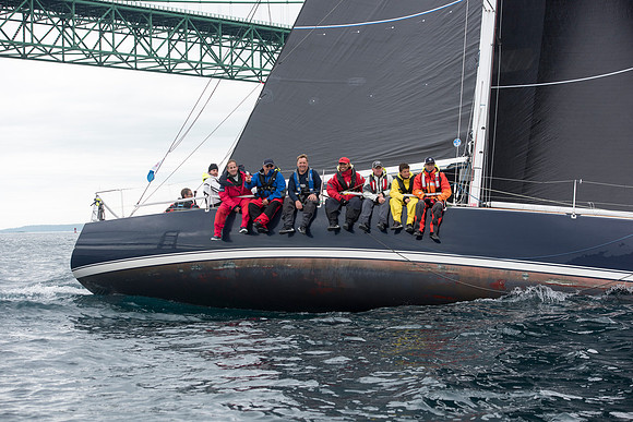 2019 Chicago to Mackinac G_2262-byPhotoBoat