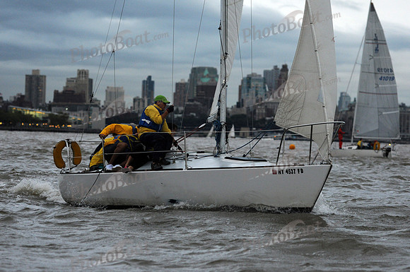2011 NY Architects Regatta 580
