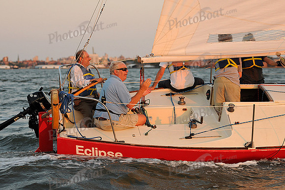 2012 NY Architects Regatta 1056