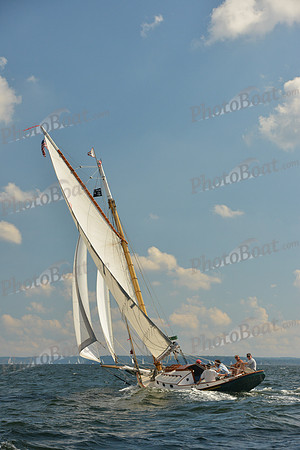 2015 IHYC Classic Yacht Regatta 672