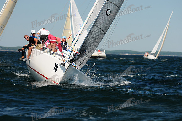 2011 J105 NAs B 136