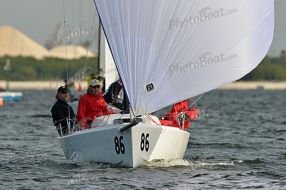 2015 J70 Winter Series B 1032