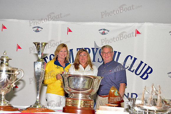 2013 Block Island Race Week D-E Awards 377