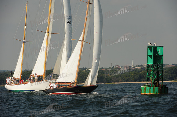 2015 IHYC Classic Yacht Regatta B 178