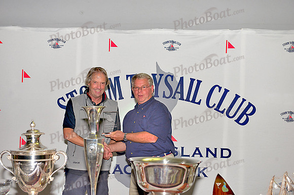 2013 Block Island Race Week D-E Awards 392