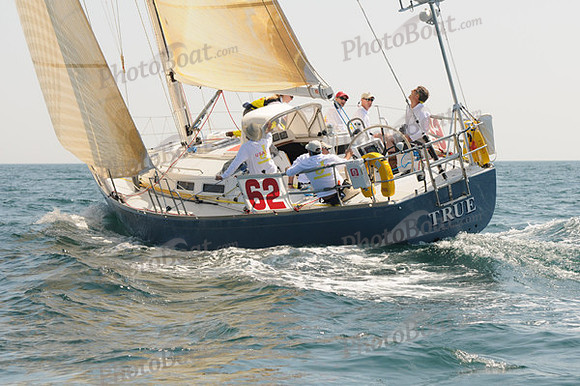 2010_Newport_Bermuda 1155