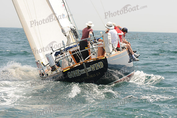 2010_Newport_Bermuda 411