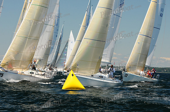 2011 J105 NAs A 983
