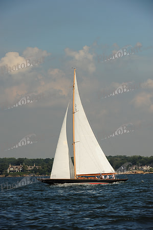 2015 IHYC Classic Yacht Regatta B 085