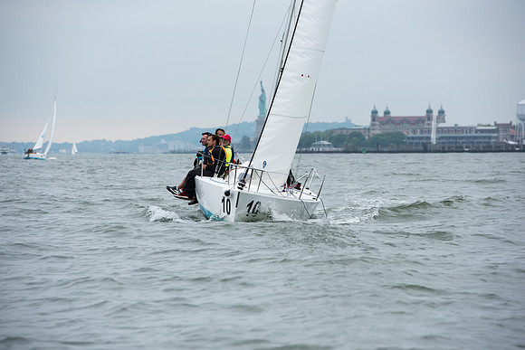 2019 NY Architects Regatta A_1821-byPhotoBoat