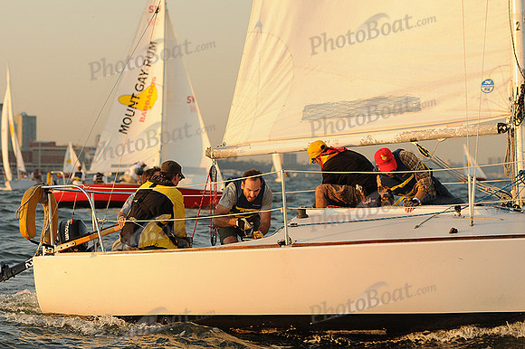 2012 NY Architects Regatta 675