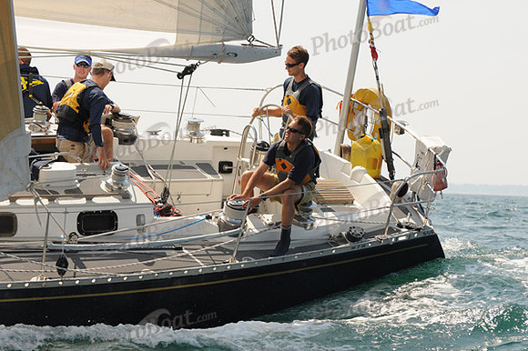 2010_Newport_Bermuda 840