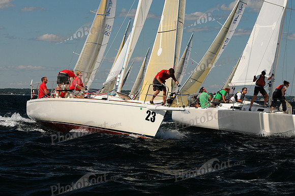 2011 J105 NAs B 407