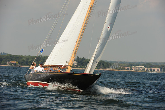 2015 IHYC Classic Yacht Regatta B 190