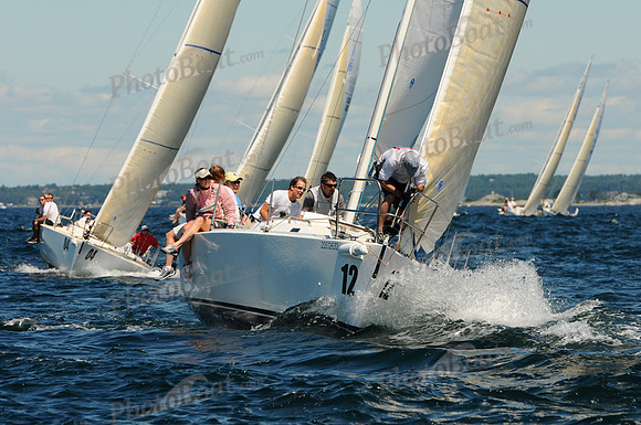2011 J105 NAs A 204
