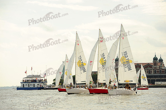 2014 NY Architects Regatta 562