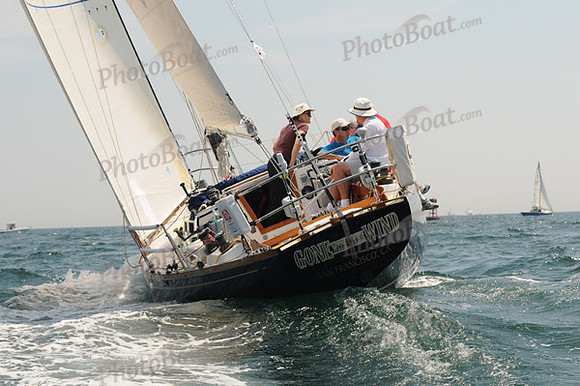 2010_Newport_Bermuda 409