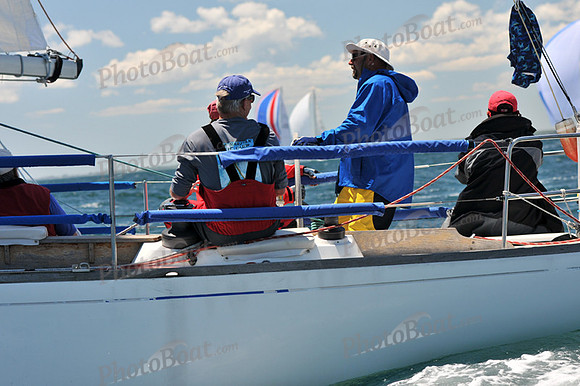 2012 Newport Bermuda 320