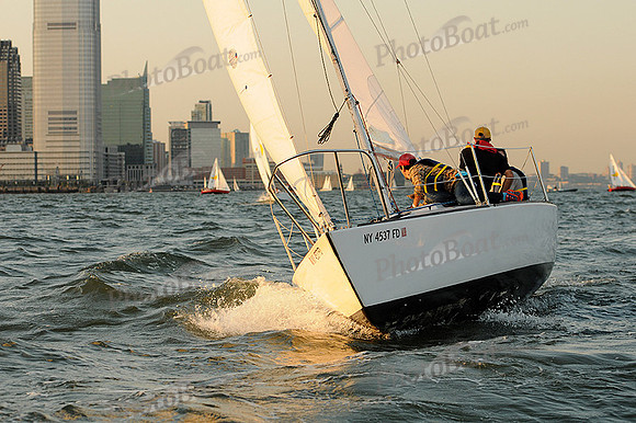 2012 NY Architects Regatta 670