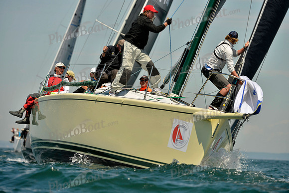 2017-Block-Island-Race-Week-C_0315