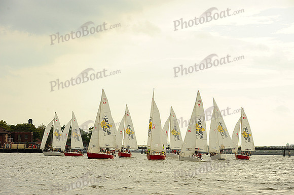 2014 NY Architects Regatta 953