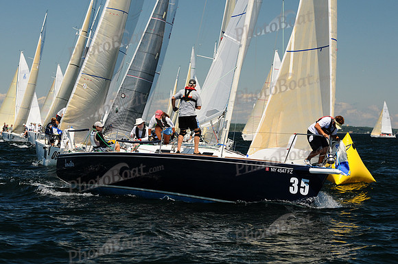 2011 J105 NAs A 923