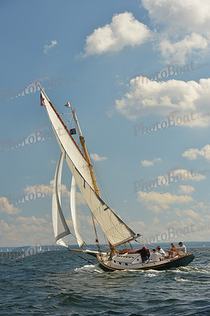 2015 IHYC Classic Yacht Regatta 670