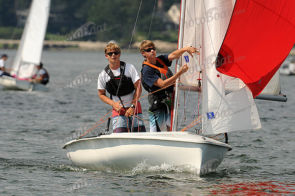 2012 Law Trophy 737