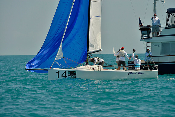 2017 Quantum Key West RW J 432