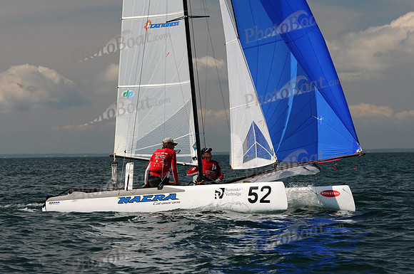 2011 F18 NA B 104