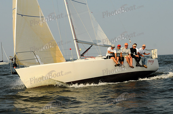 2011 Vineyard Race B 921