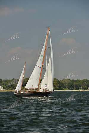 2015 IHYC Classic Yacht Regatta 044