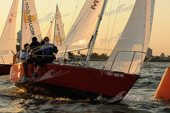 2012 NY Architects Regatta 730