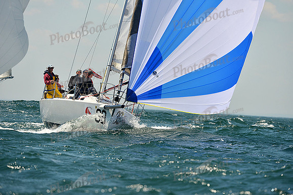 2015 Block Island Race Week B 305