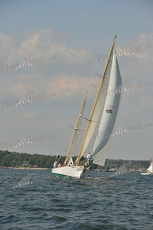 2015 IHYC Classic Yacht Regatta 120