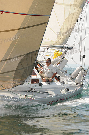 2010_Newport_Bermuda 700