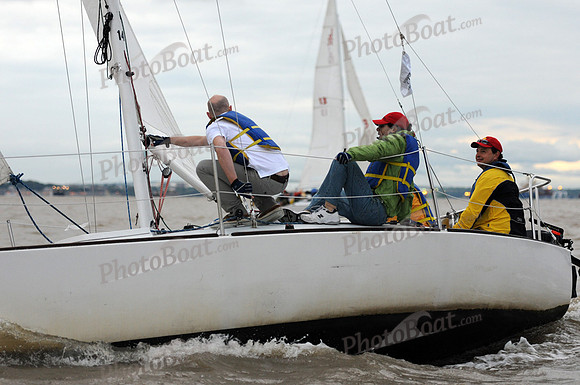 2011 NY Architects Regatta 210