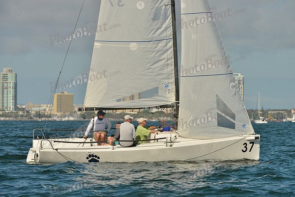 2017 Quantum J70 Midwinters A_0045
