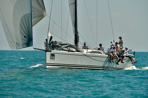 2017 Quantum Key West RW J 549