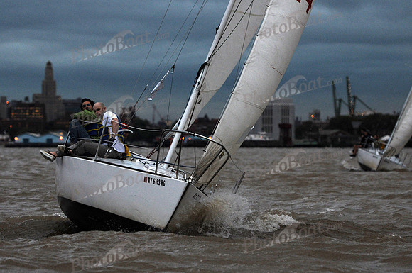 2011 NY Architects Regatta 825