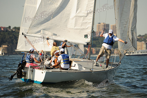 2015 NY Architects Regatta B 554