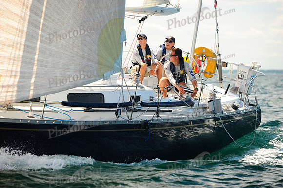 2014 Newport Bermuda A 735